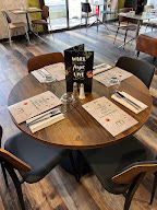 Le Mess - Restaurant Bar Laval à Laval