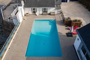 Photo n°15 de Piscines de France - Pisciniste Guérande (44) - Construction de piscine à Guérande (Service d'analyse de l'eau)
