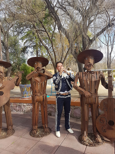 Mariachi A Sus Ordenes
