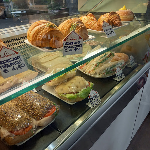 CroisSantorino Coffee Break