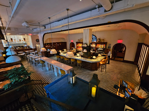 Leuca Gallery - United States