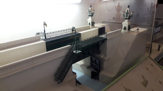 Musée des 2 Marines et du Pont-Canal