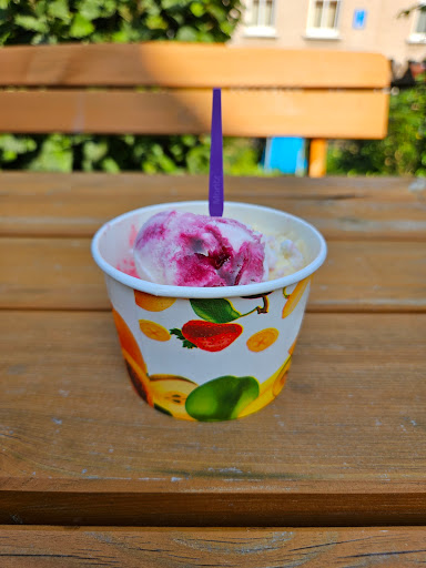 Ackermanns Eiscafe - Visual