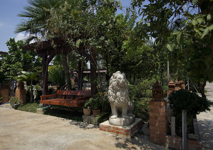 CORNER HOUSE / บ้านหัวมุม (แนะนำปักหมุดนำทางที่ Wellness City)