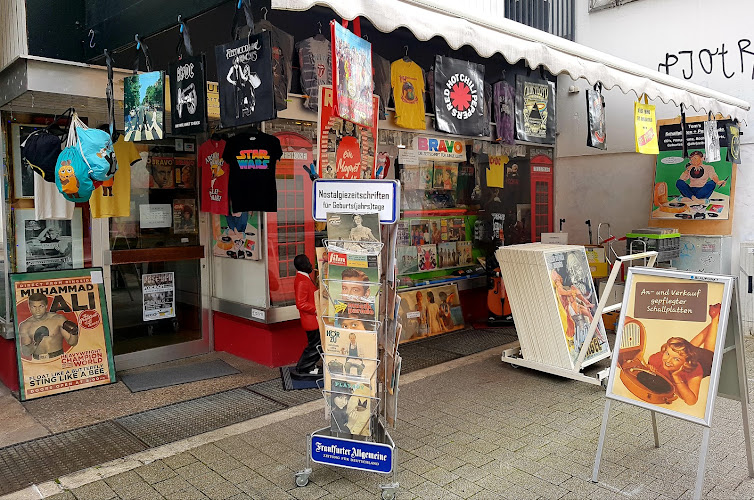 Tom's Oldie Records + Poster photo