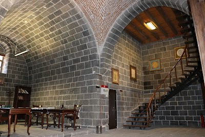 Diyarbakır Yazma Eser Kütüphanesi