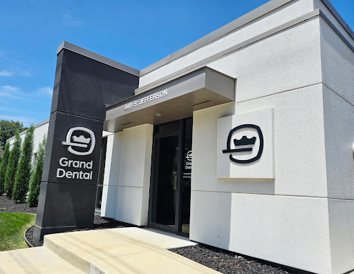 Grand Dental Studio