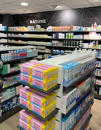 Photo n°3 de Pharmacie Oulie Stéphanie à Nanterre (Pharmacie)