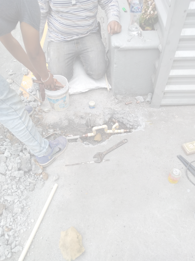 Plumber Monterrey - Thumbnail