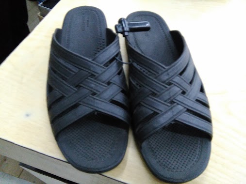 The Japanese footwear, Author: CabNunzi Nunzi