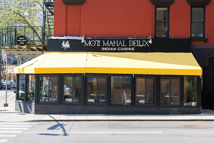 Moti Mahal Delux by null