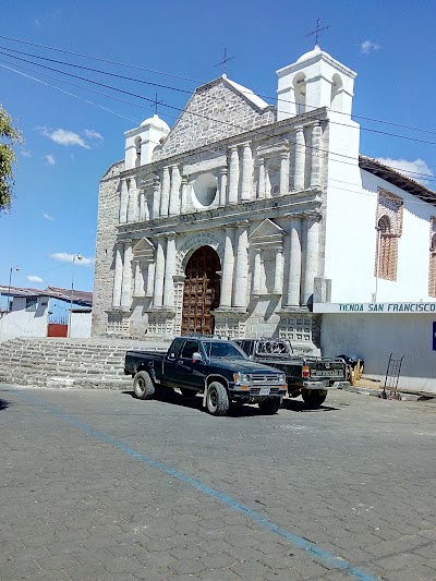 Photos of Iglesia Cat&oacute;lica San Andr&eacute;s Sajcabaj&aacute;