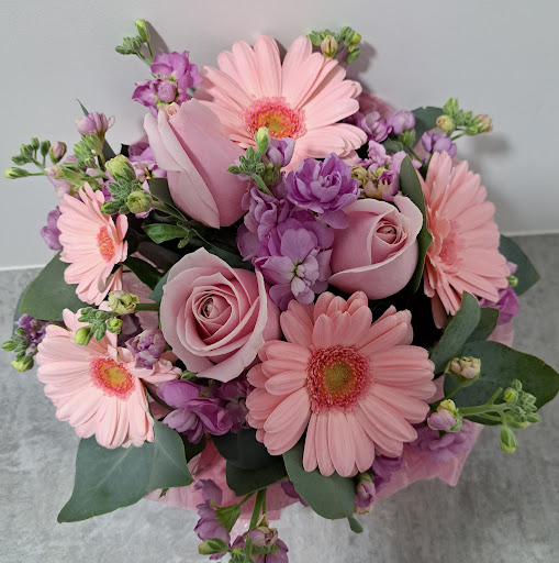 Vikki's Flowers - Thumbnail