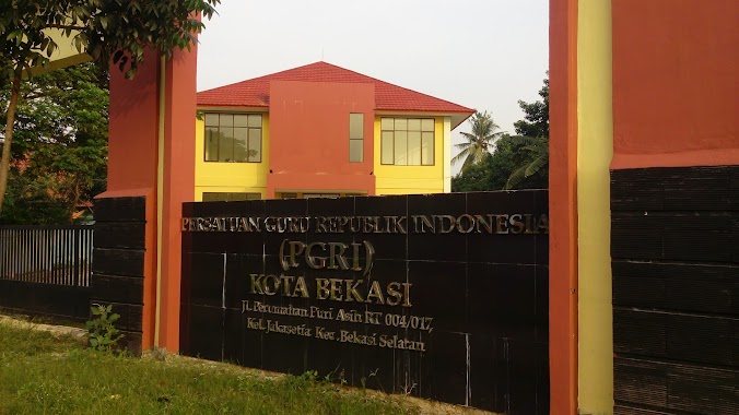 PGRI Kota Bekasi, Author: eka riyana