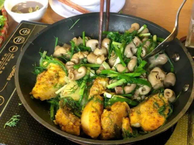 Chả Cá Thăng Long by null