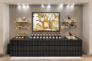 Photo n°20 de Guerlain Boutique et Suite Facialiste Sèvres à Paris (Parfumerie)