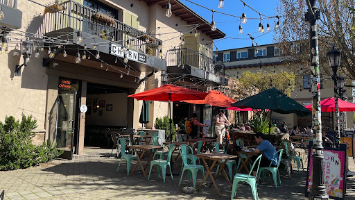 Churn Cafe - Visual