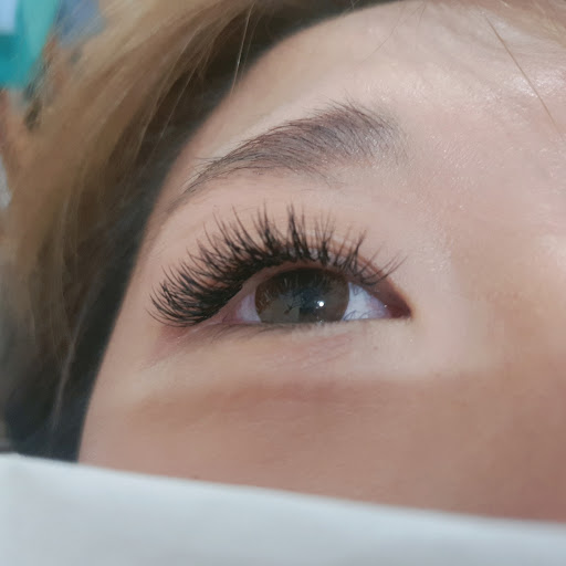 Brivvi Beauty - Thumbnail