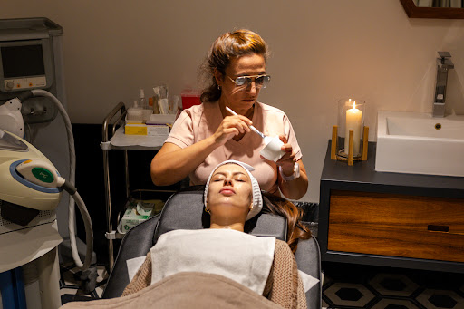 Zazil-Ha Laser Spa Isla Mujeres