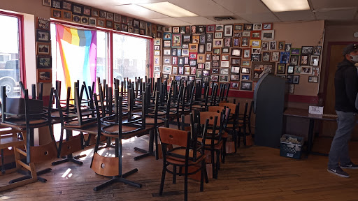 Biff's Bagels - Visual