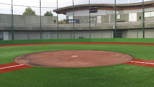 Photo n°8 de Stade Annie Couton à Montigny-le-Bretonneux (Stade)