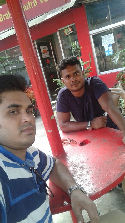 Photos of Nayan-Moni Market