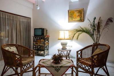 Photos of Lal Karunaratne House