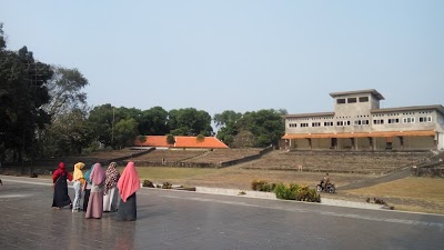 Photos of Hotel Taman Candra Wilwatikta