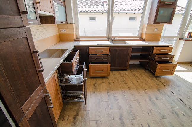 Mikepércs, Hold u. 47, 4271