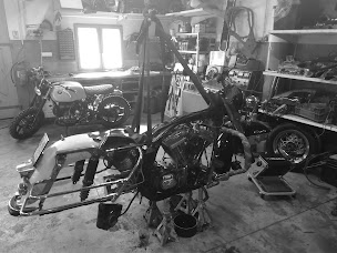 Photo n°28 de MECA-MORPHOSE à Marseillan (Atelier de réparation pour motos)