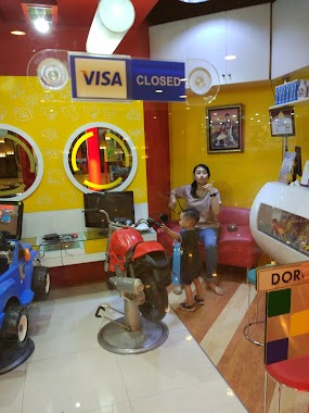 Kiddy Cuts - Metropolitan Mall, Author: Agung Susprihadi