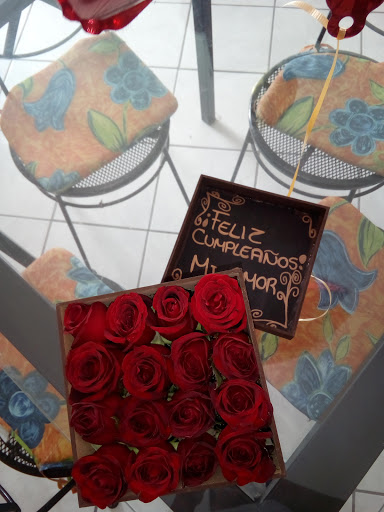 Regala Regalo Flores Y Desayunos - Thumbnail