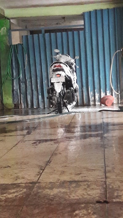 Photos of HR Cuci Salju