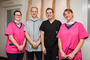 Photo n°3 de Dr David Labouz - Chirurgien Dentiste Kaysersberg - Esthétique - Implantologie - Parodontologie - Laser à Kaysersberg Vignoble (Dentiste)