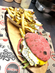 Photo n°12 de Naan's chicken & Smash Burger à Paris (Restaurant)