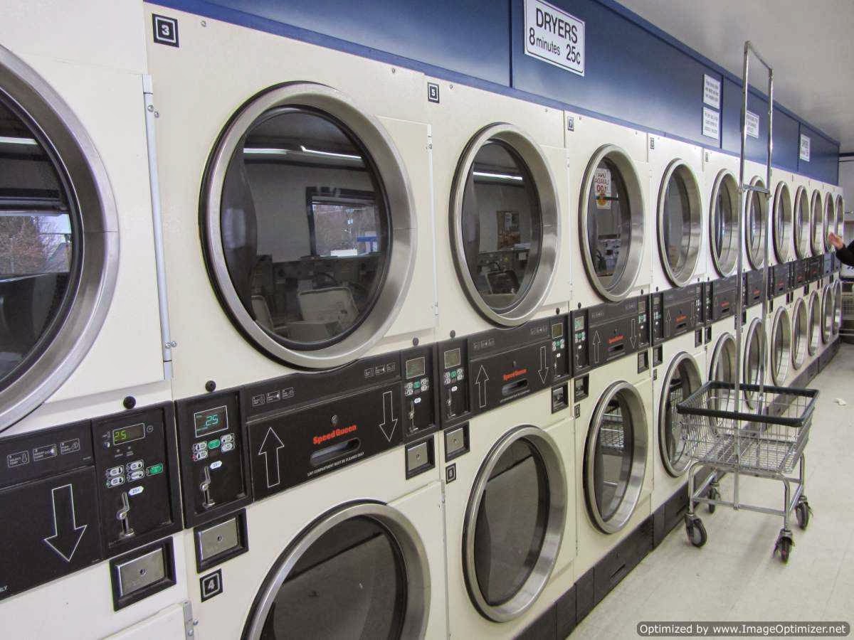 Boulevard Park Laundry facility with washing machines in Seattle