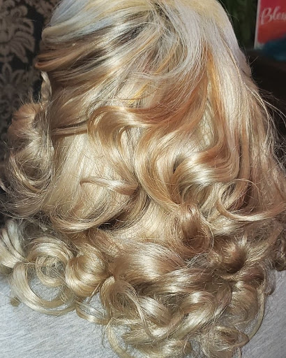Sherri Latae's Salon Couture Gallery - United States