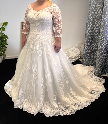 Reviews of Well Kept Wardrobe in Colchester - Tailor
