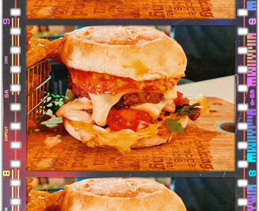 Photo 1 - Burgers et Co