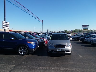 Photos of Terry Henricks Chrysler Dodge Jeep RAM