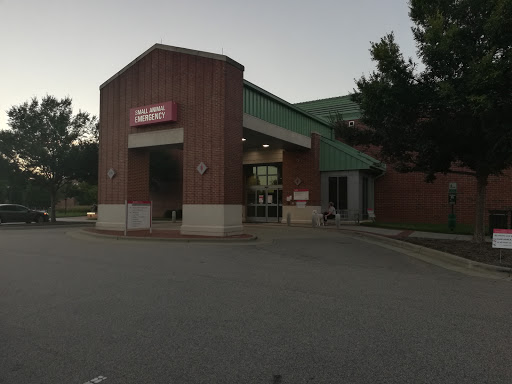 Terry Companion Animal Veterinarian Medical Clinic - Thumbnail