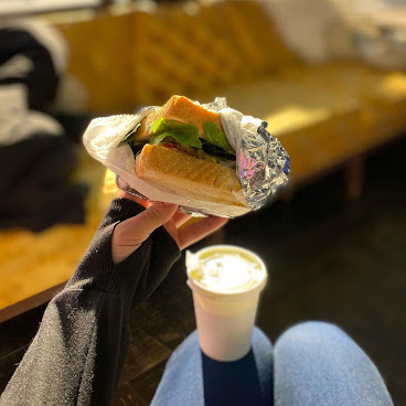 Vodega Deli & Grocery by null