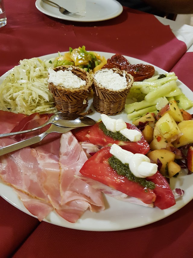 Ristorante Pizzeria La Collinetta Di Trimboli Giuseppe