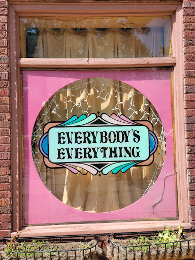 Everybody's Everything - Visual