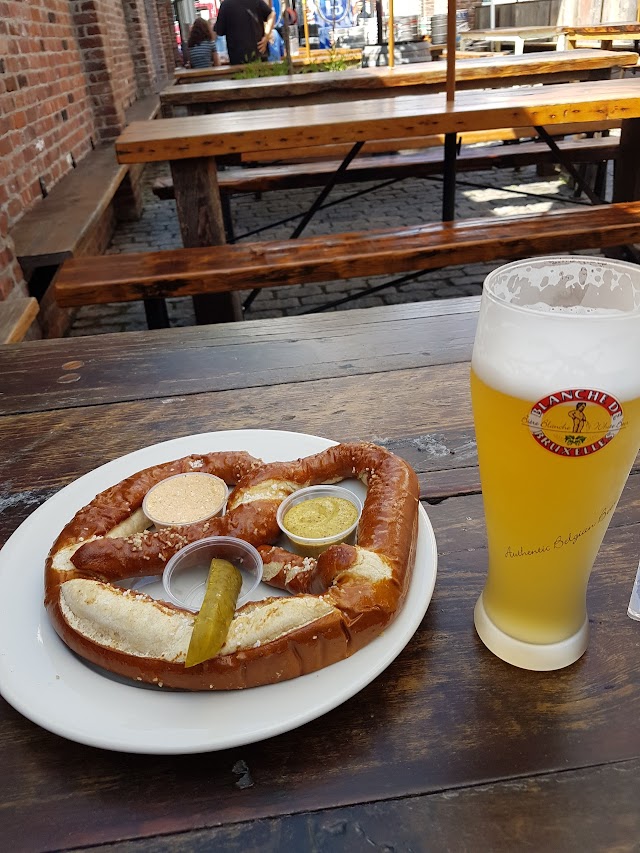 Pilsener Haus & Biergarten