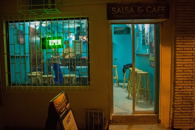 Photos of salsa&caf&eacute;