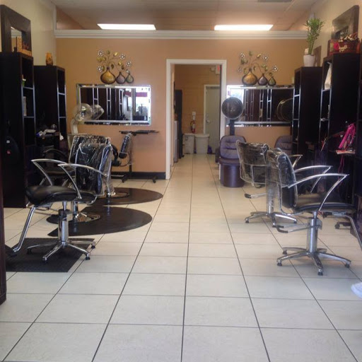 Tips & Cuts Dominican Salon - Thumbnail