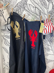 Photo n°9 de La cabine du Musoir à Grandcamp-Maisy (Magasin de vêtements pour hommes)