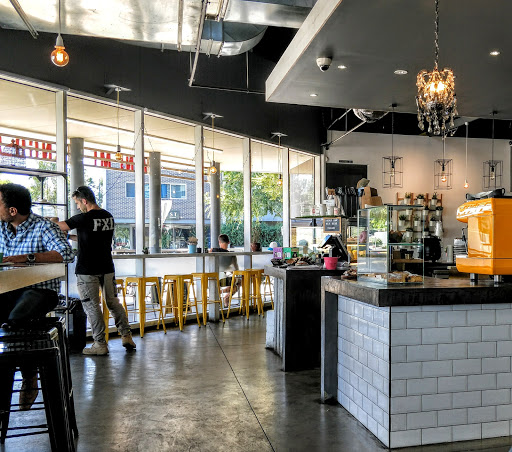 Mini Me Mango cafe - Thumbnail