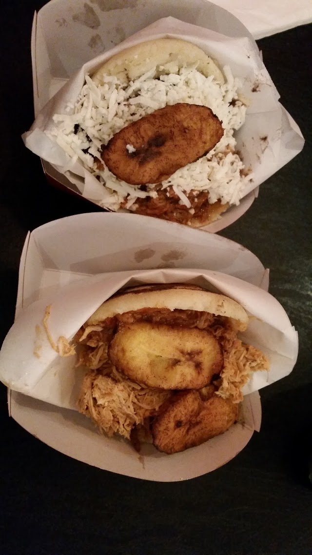 AREPA OLÉ "CHUECA"